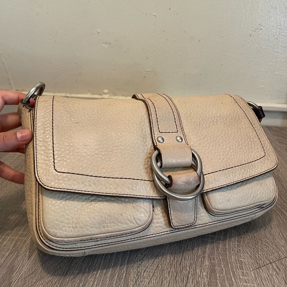 Coach Chelsea Shoulder Bag - Picture 6 of 10